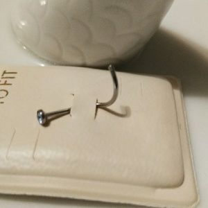 Nose Ring From JcPenny Jewelry - ๐NWOT Small Blue CZ Diamond Nose Ring Nose Ring From JcPenny Jewelry - ๐NWOT Small Blue CZ Diamond Nose Ring